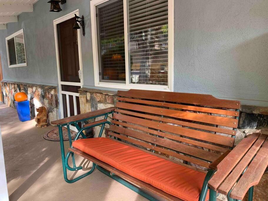 - Walk To River Kern & Downtown *