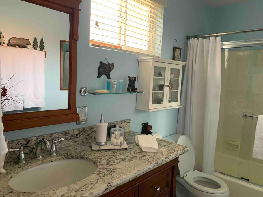 - Walk To River Kern & Downtown Holiday home *