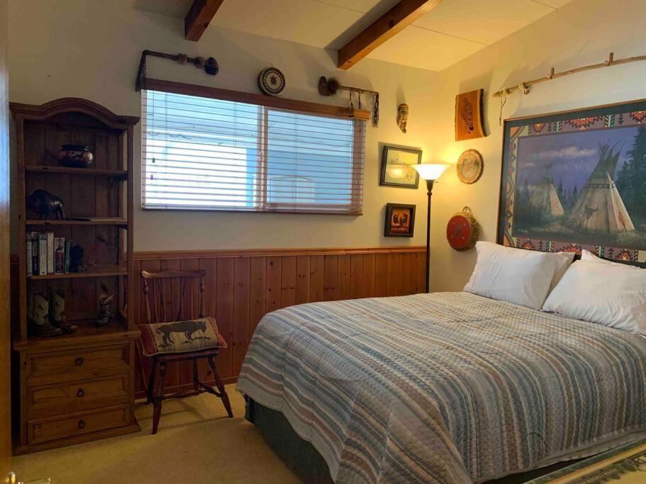 Holiday home - Walk To River Kern & Downtown *