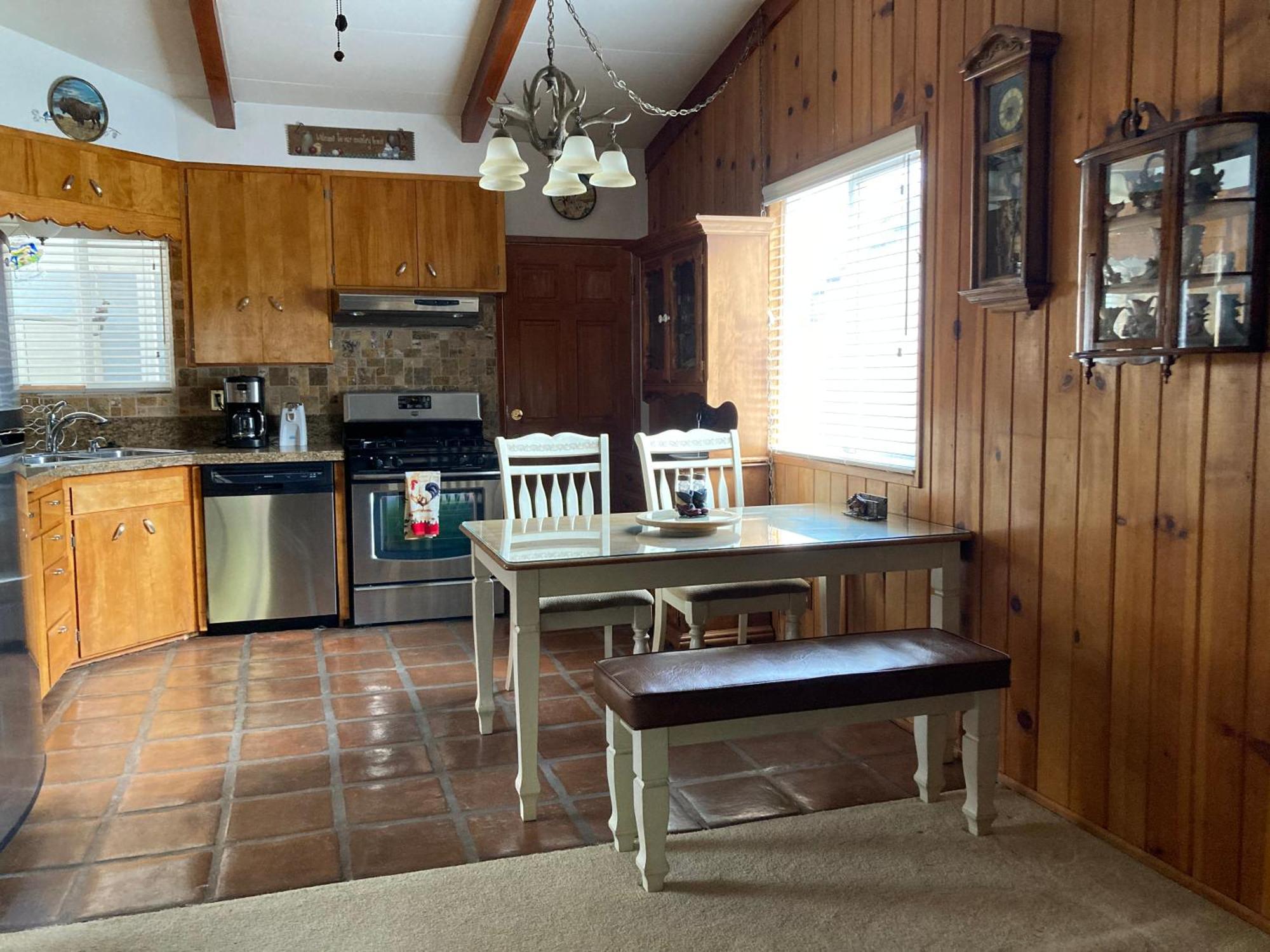 Holiday home - Walk To River Kern & Downtown